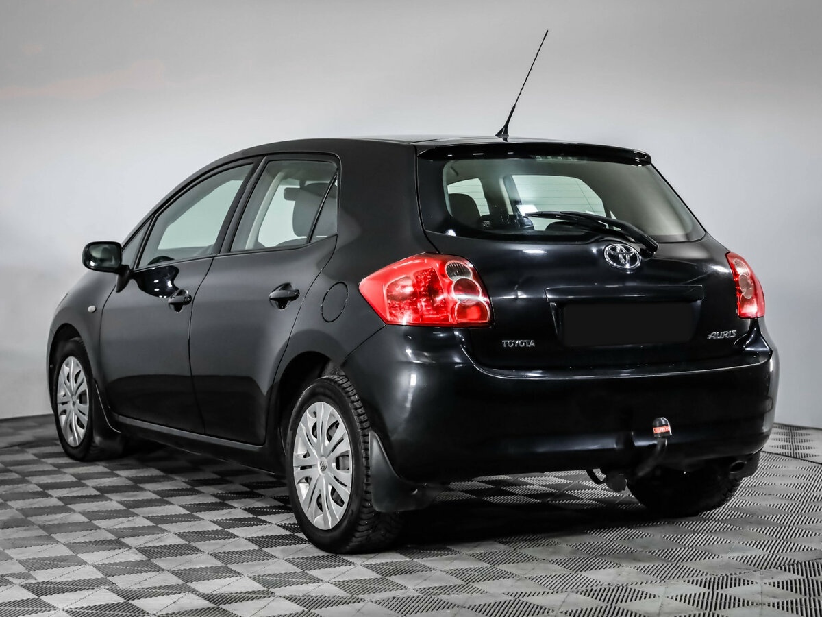 Toyota Auris с пробегом — 2007 год. Фото: #20