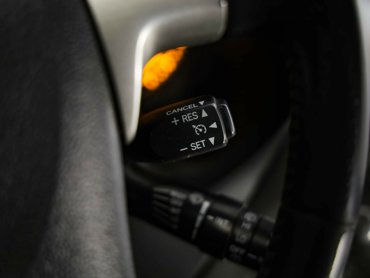 Toyota Auris с пробегом — 2007 год. Фото: #22