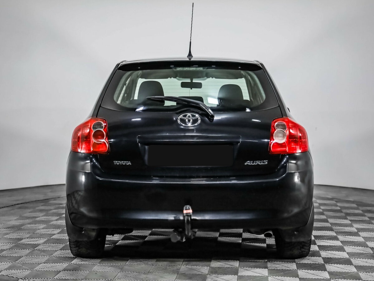 Toyota Auris с пробегом — 2007 год. Фото: #23
