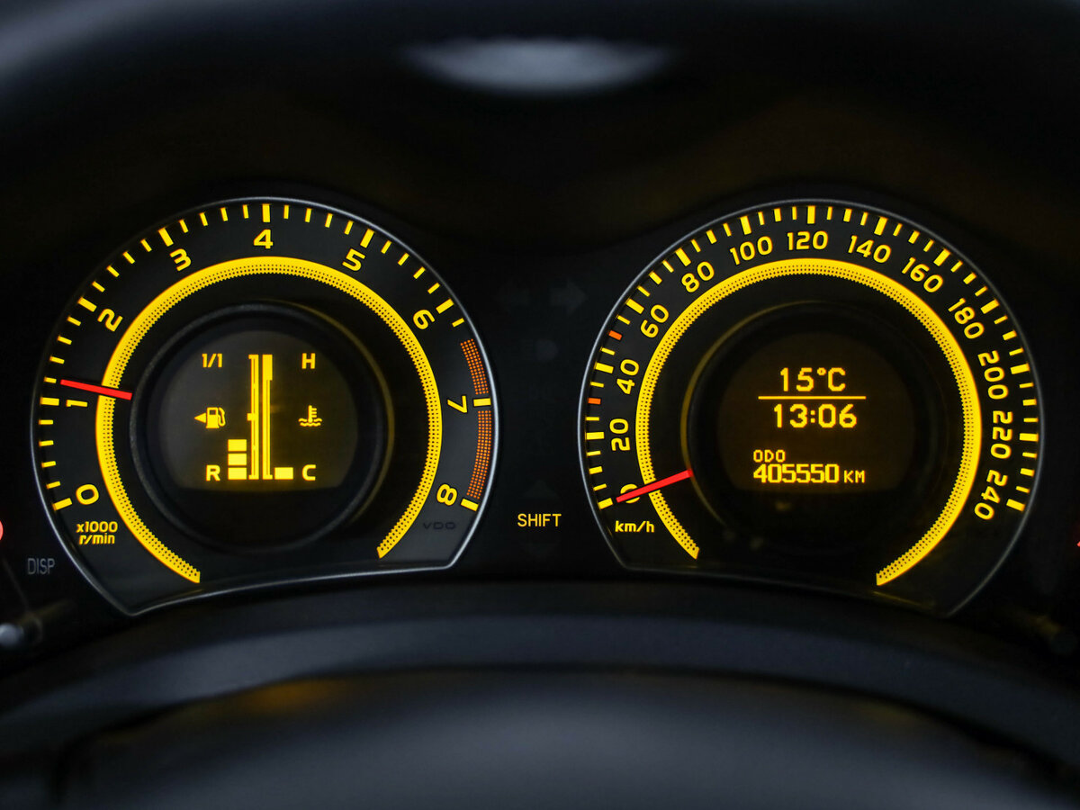 Toyota Auris с пробегом — 2007 год. Фото: #24