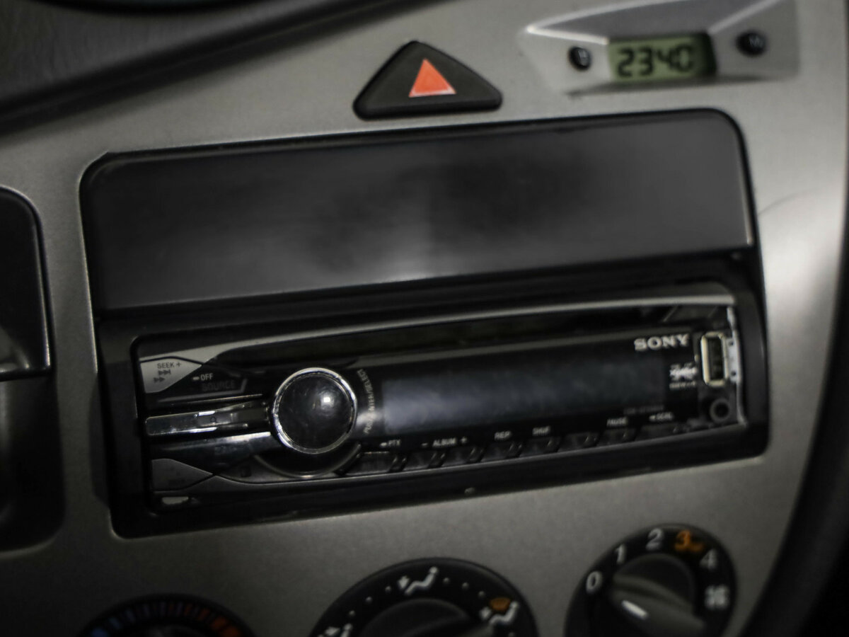 Ford Focus с пробегом — 2003 год. Фото: #8