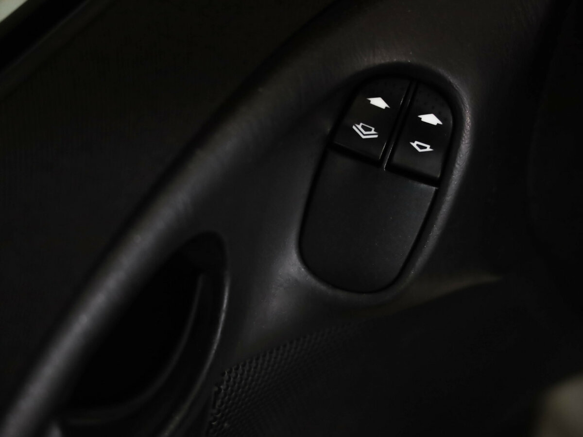 Ford Focus с пробегом — 2003 год. Фото: #13