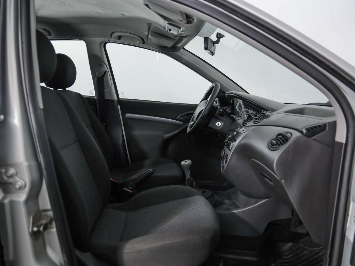 Ford Focus с пробегом — 2003 год. Фото: #15