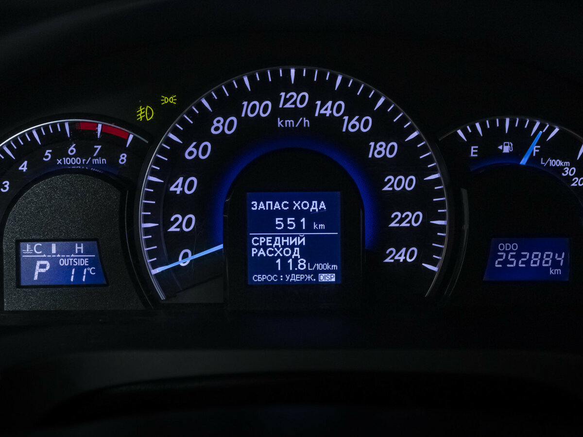 Toyota Camry с пробегом — 2012 год. Фото: #10