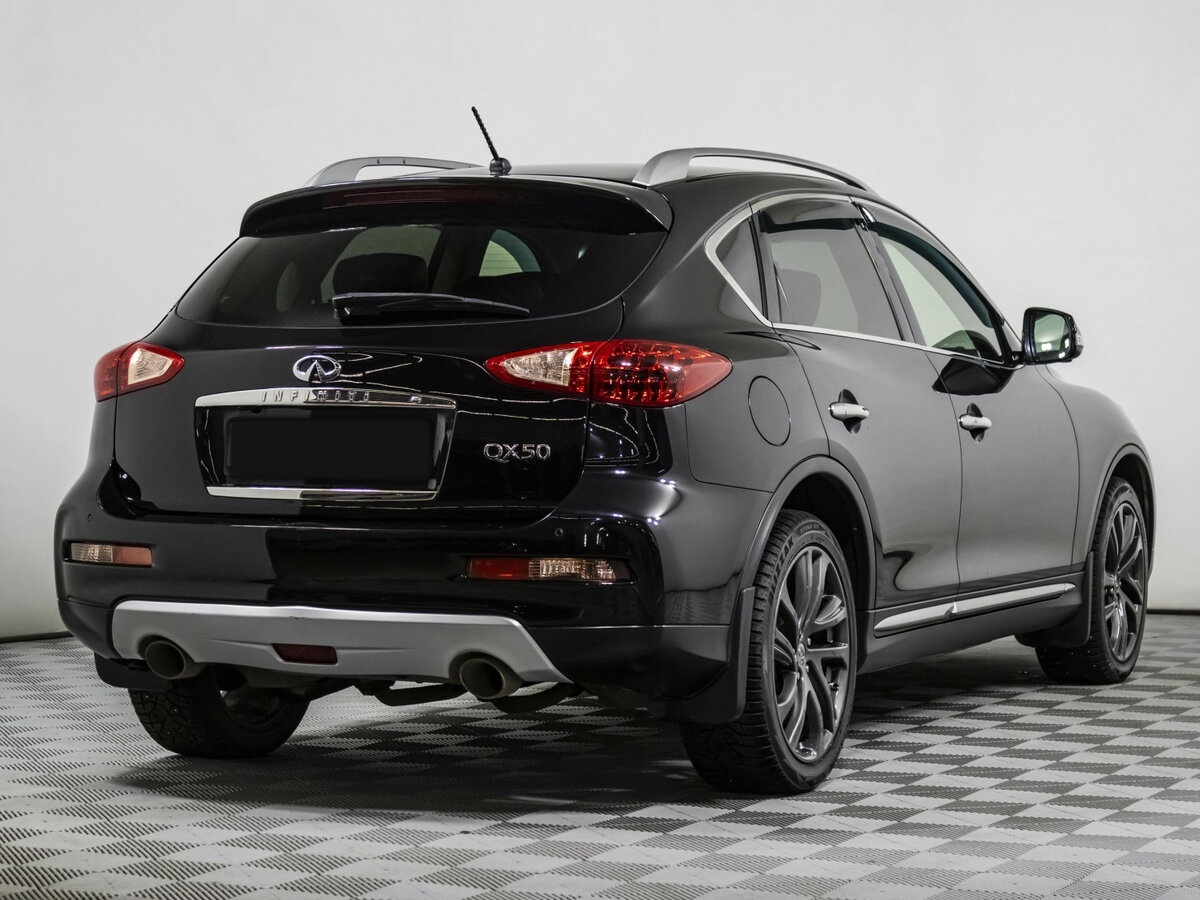 Infiniti QX50 с пробегом — 2016 год. Фото: #3