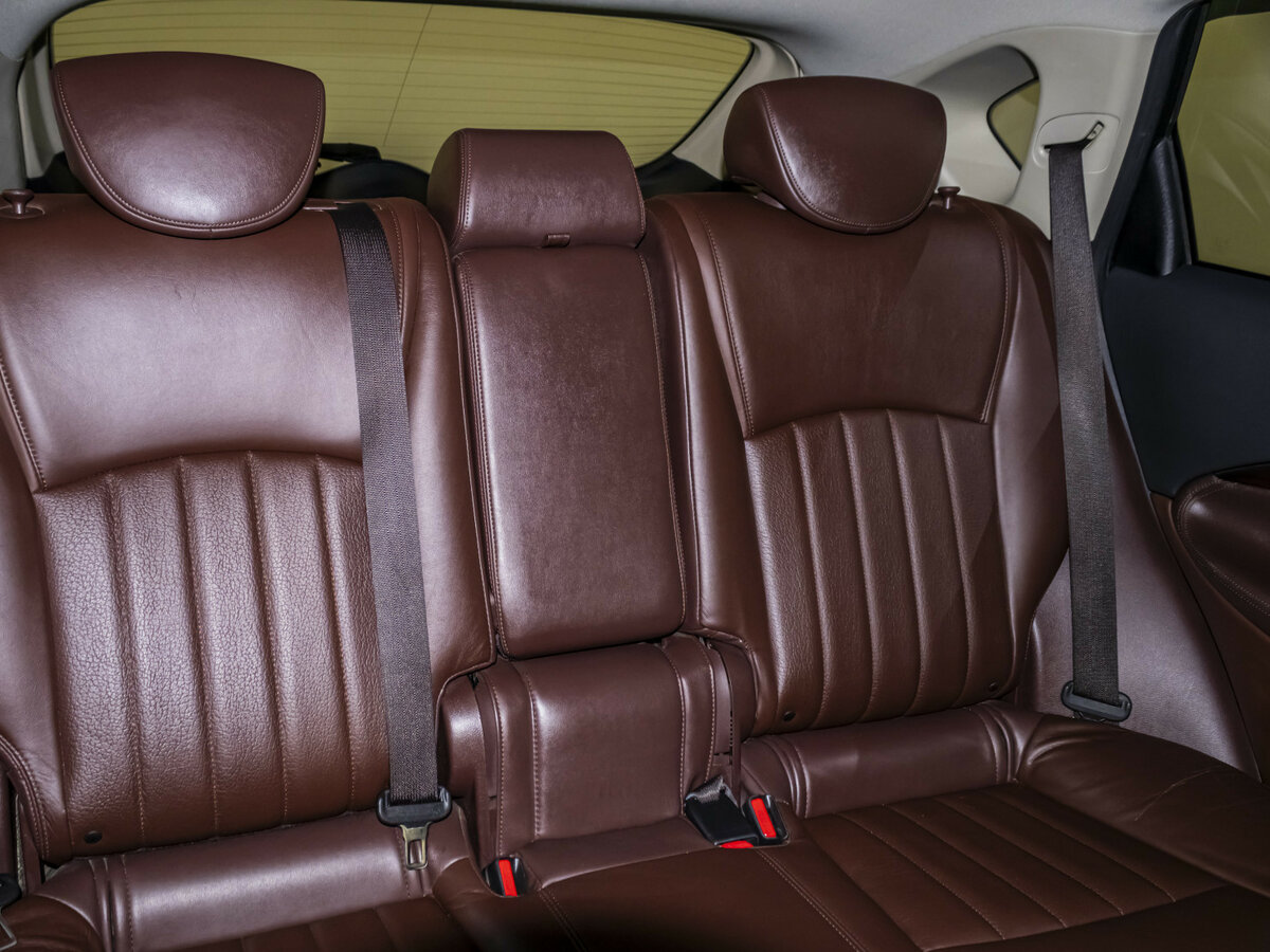 Infiniti QX50 с пробегом — 2016 год. Фото: #12