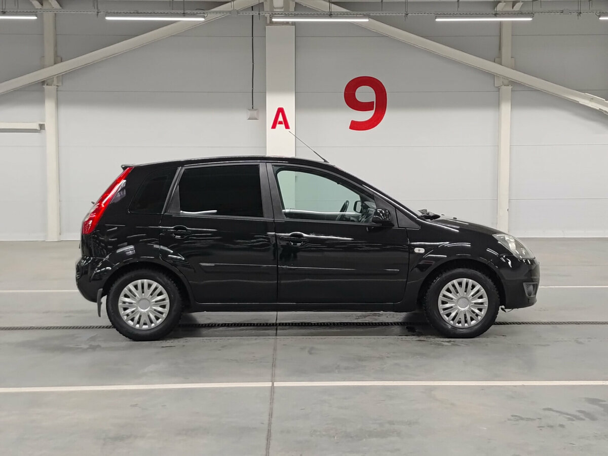 Ford Fiesta с пробегом — 2007 год. Фото: #3