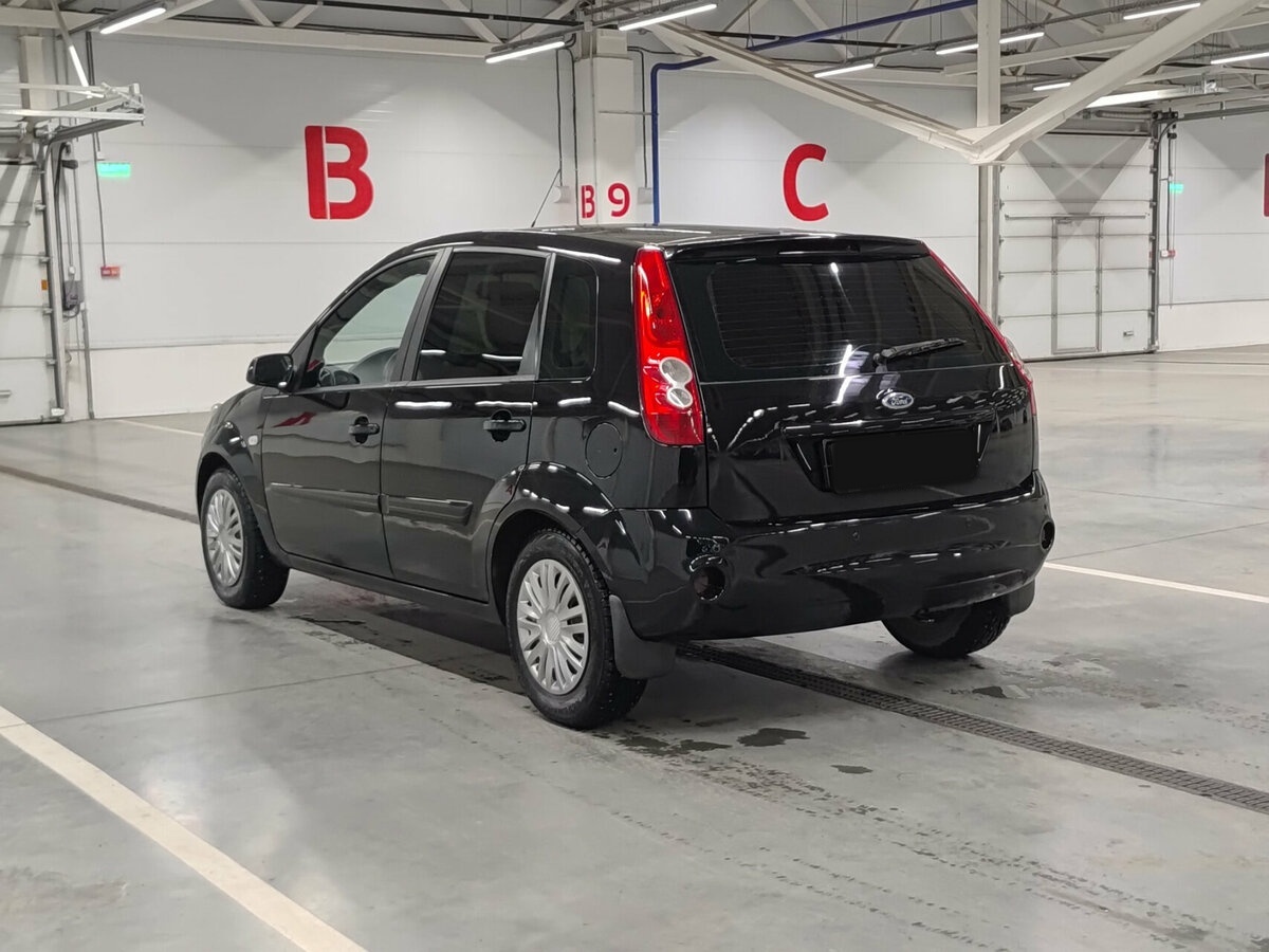 Ford Fiesta с пробегом — 2007 год. Фото: #6