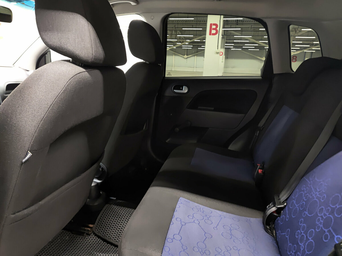 Ford Fiesta с пробегом — 2007 год. Фото: #11