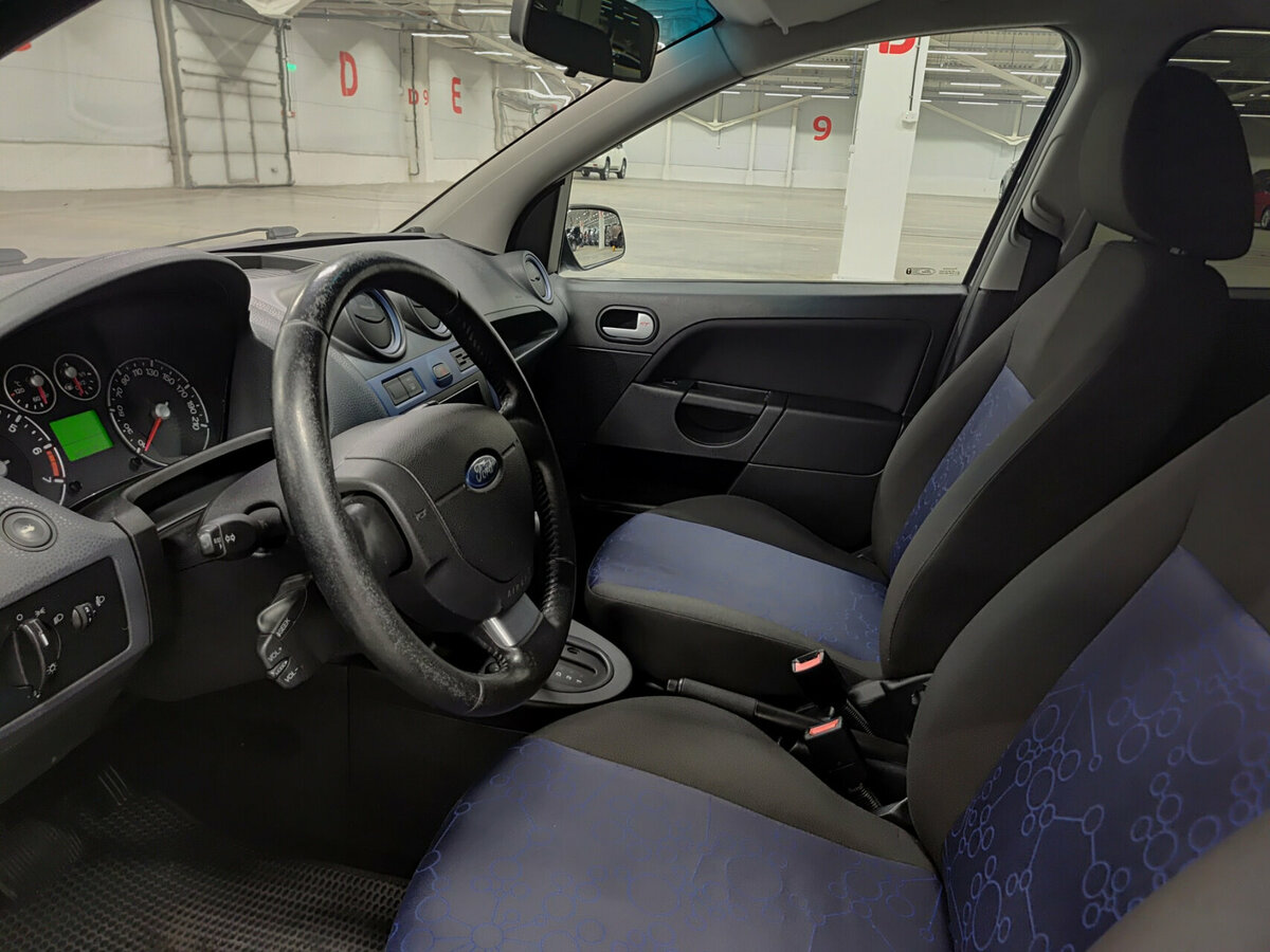 Ford Fiesta с пробегом — 2007 год. Фото: #15