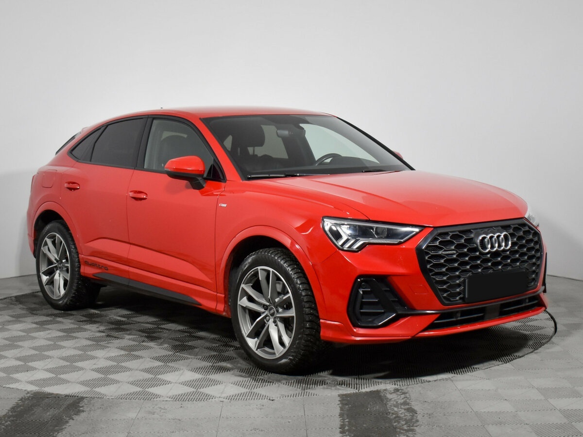 Audi Q3 Sportback с пробегом — 2021 год. Фото: #2