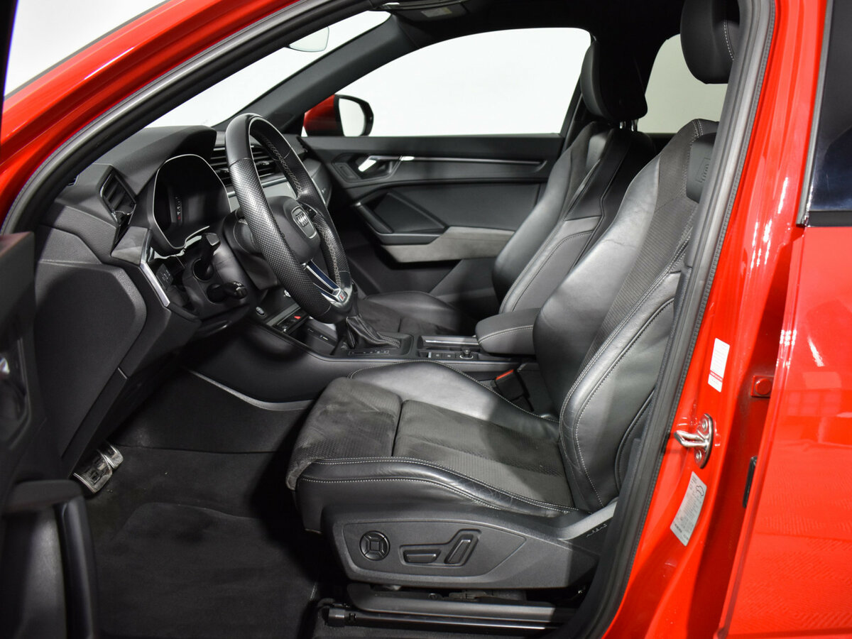 Audi Q3 Sportback с пробегом — 2021 год. Фото: #9