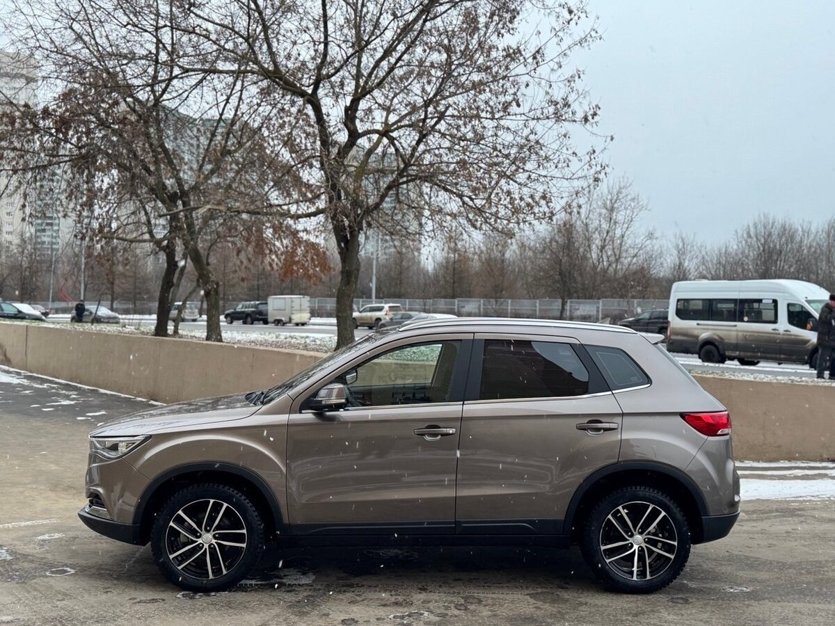 FAW Besturn X40 с пробегом — 2020 год. Фото: #7