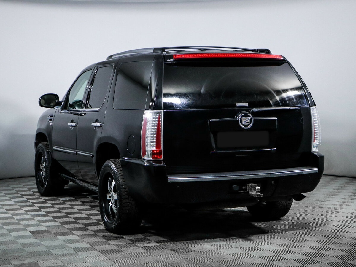 Cadillac Escalade с пробегом — 2007 год. Фото: #6