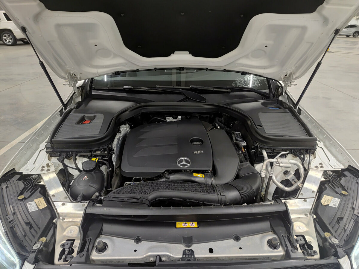 Mercedes-Benz GLC с пробегом — 2021 год. Фото: #8