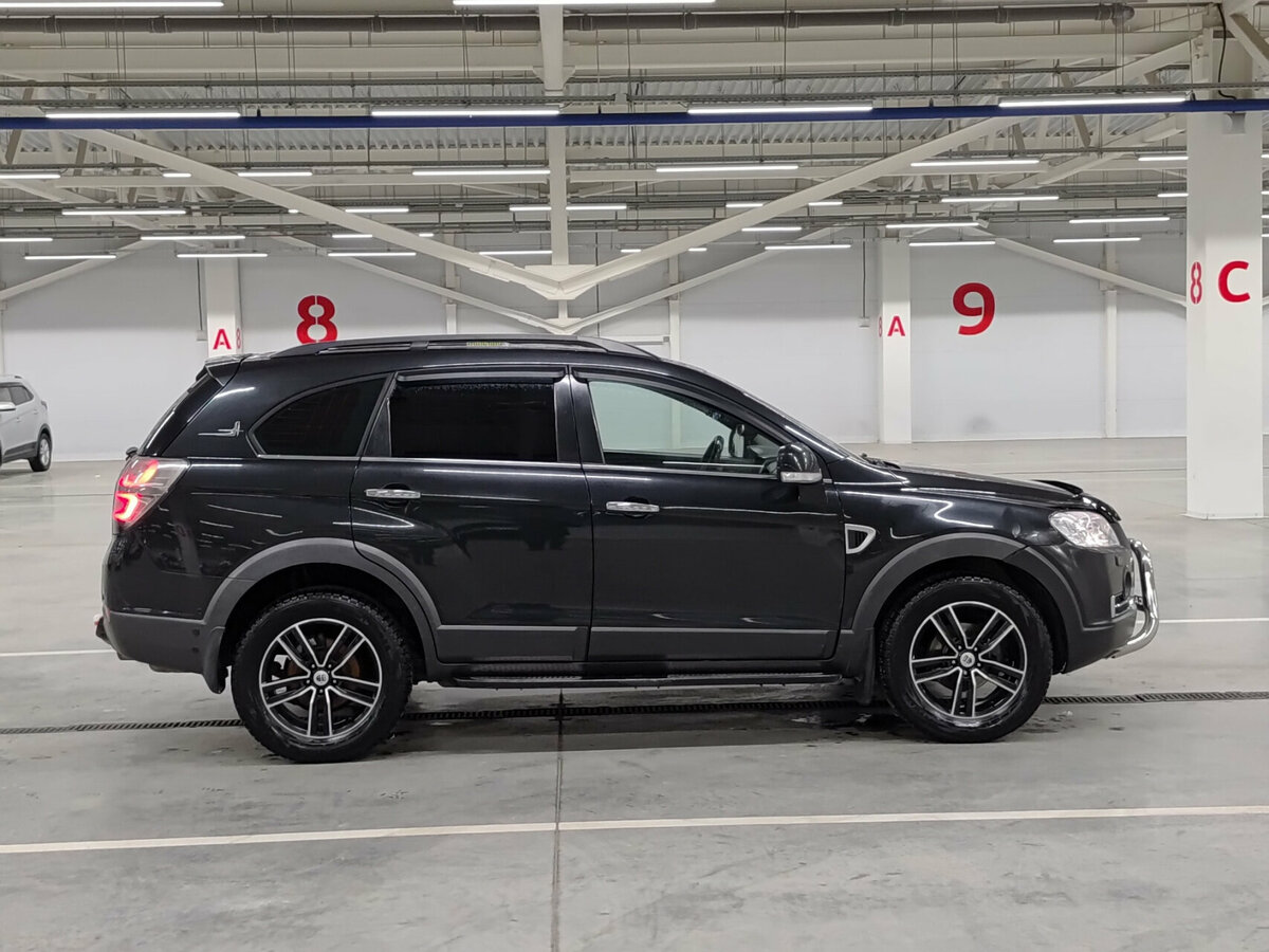 Chevrolet Captiva с пробегом — 2008 год. Фото: #2