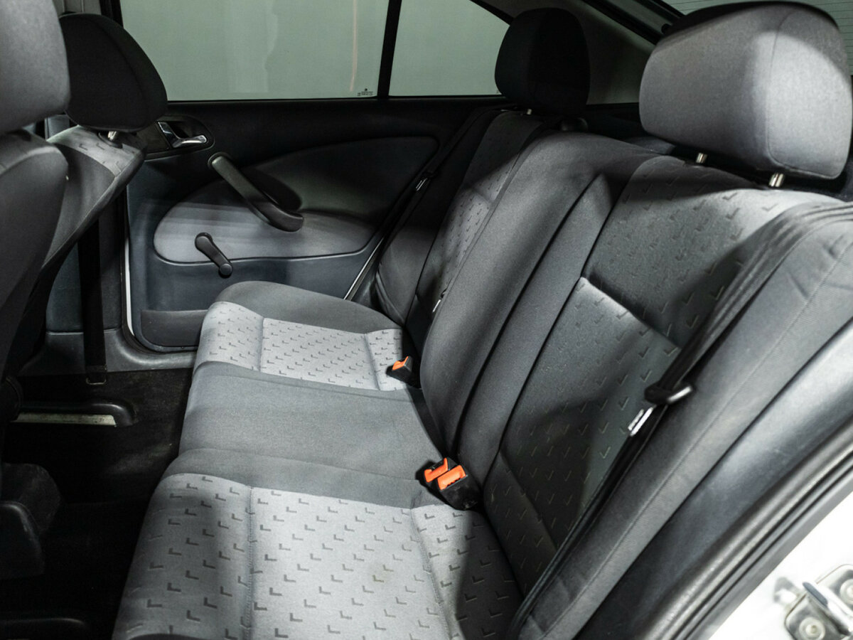 Skoda Octavia с пробегом — 2010 год. Фото: #9