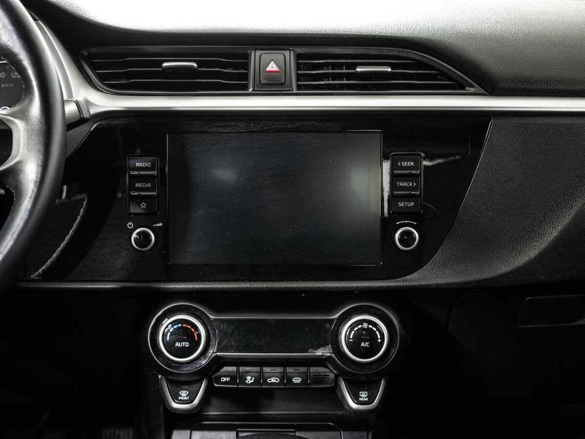 Kia Rio с пробегом — 2021 год. Фото: #11