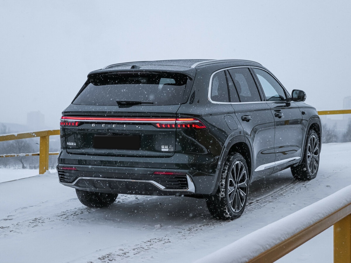 Geely Monjaro с пробегом — 2025 год. Фото: #2