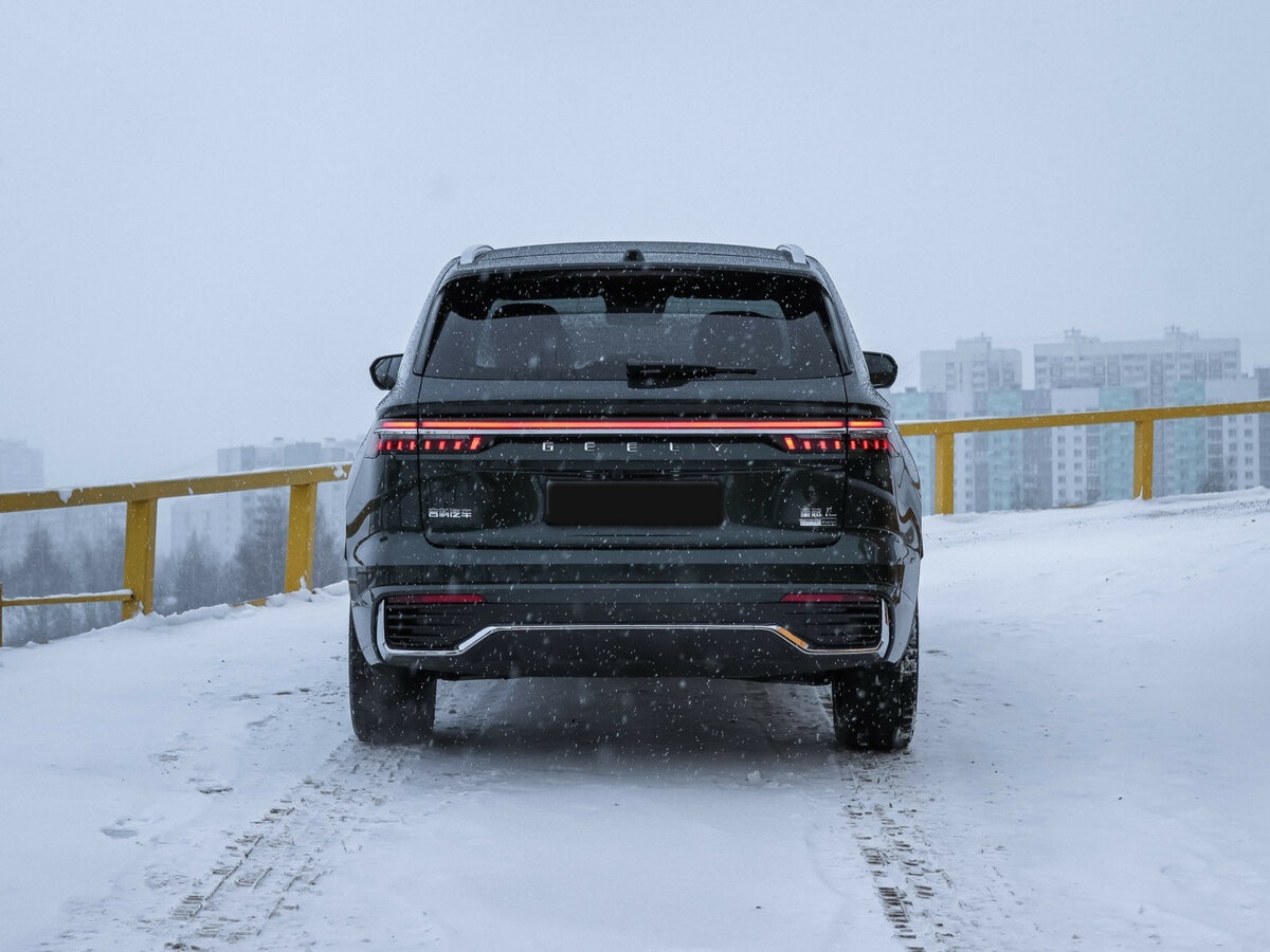 Geely Monjaro с пробегом — 2025 год. Фото: #3