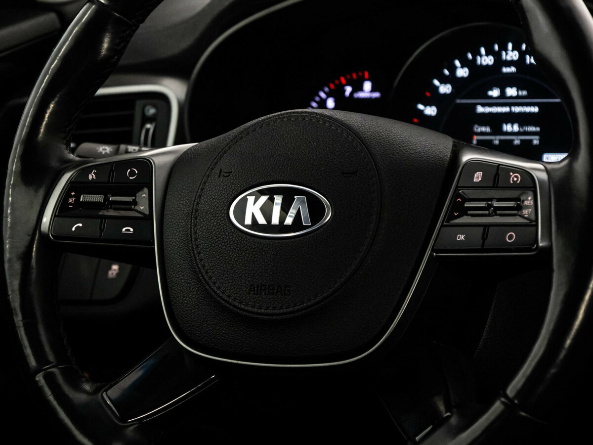 Kia Sorento с пробегом — 2018 год. Фото: #8
