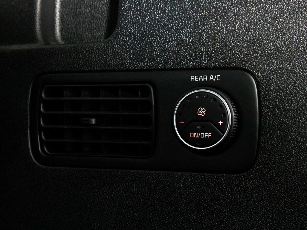 Kia Sorento с пробегом — 2018 год. Фото: #19