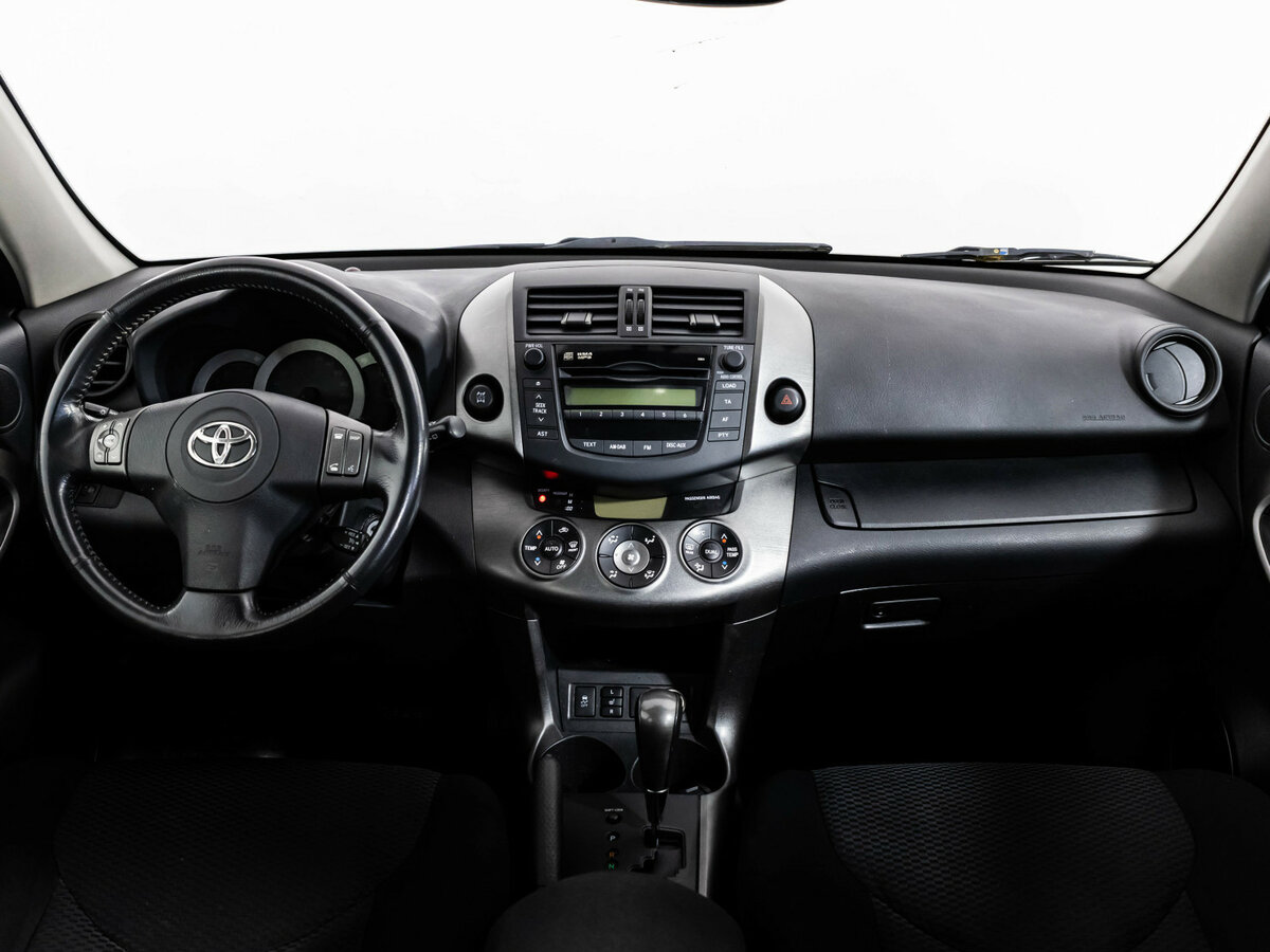 Toyota RAV4 с пробегом — 2010 год. Фото: #11