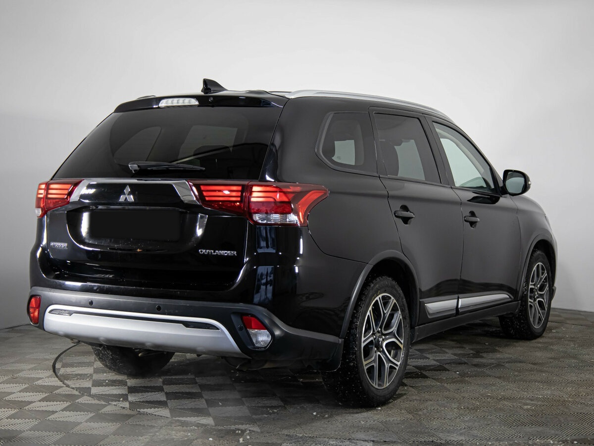 Mitsubishi Outlander с пробегом — 2019 год. Фото: #3