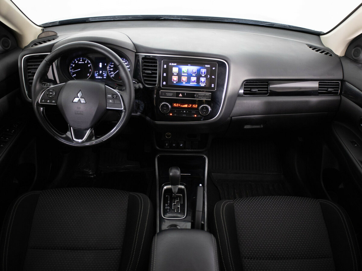 Mitsubishi Outlander с пробегом — 2019 год. Фото: #6