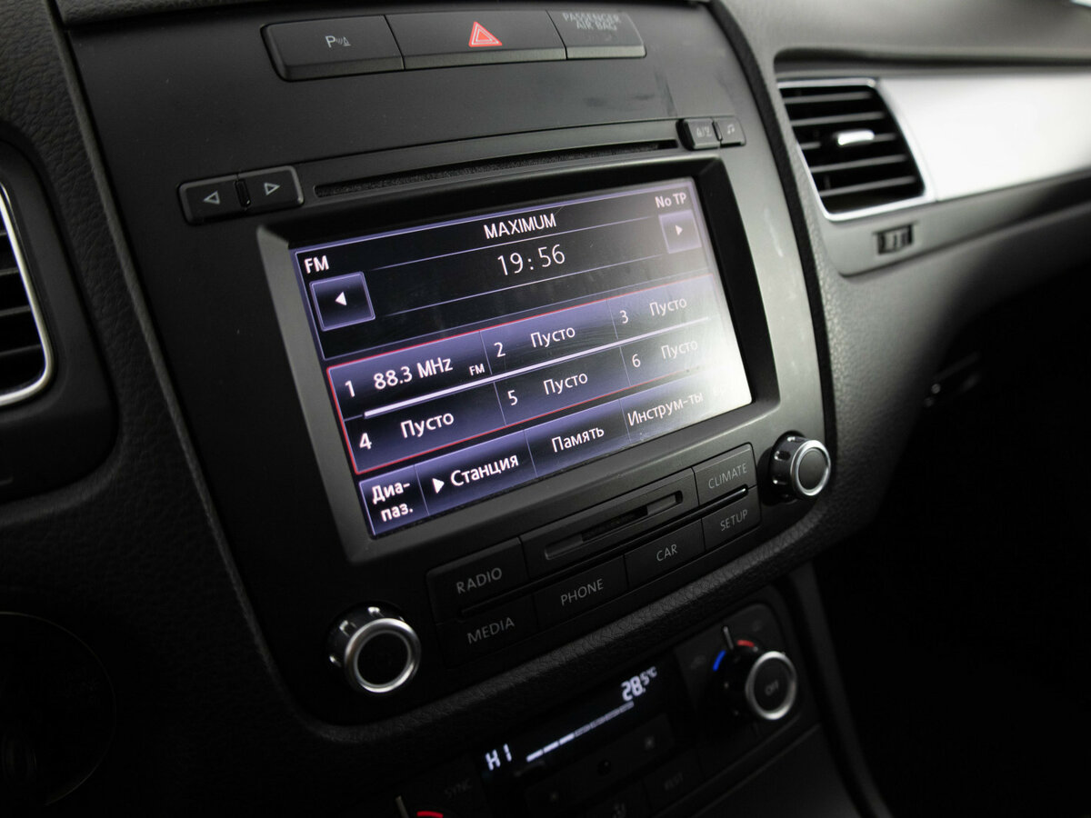 Volkswagen Touareg с пробегом — 2011 год. Фото: #14