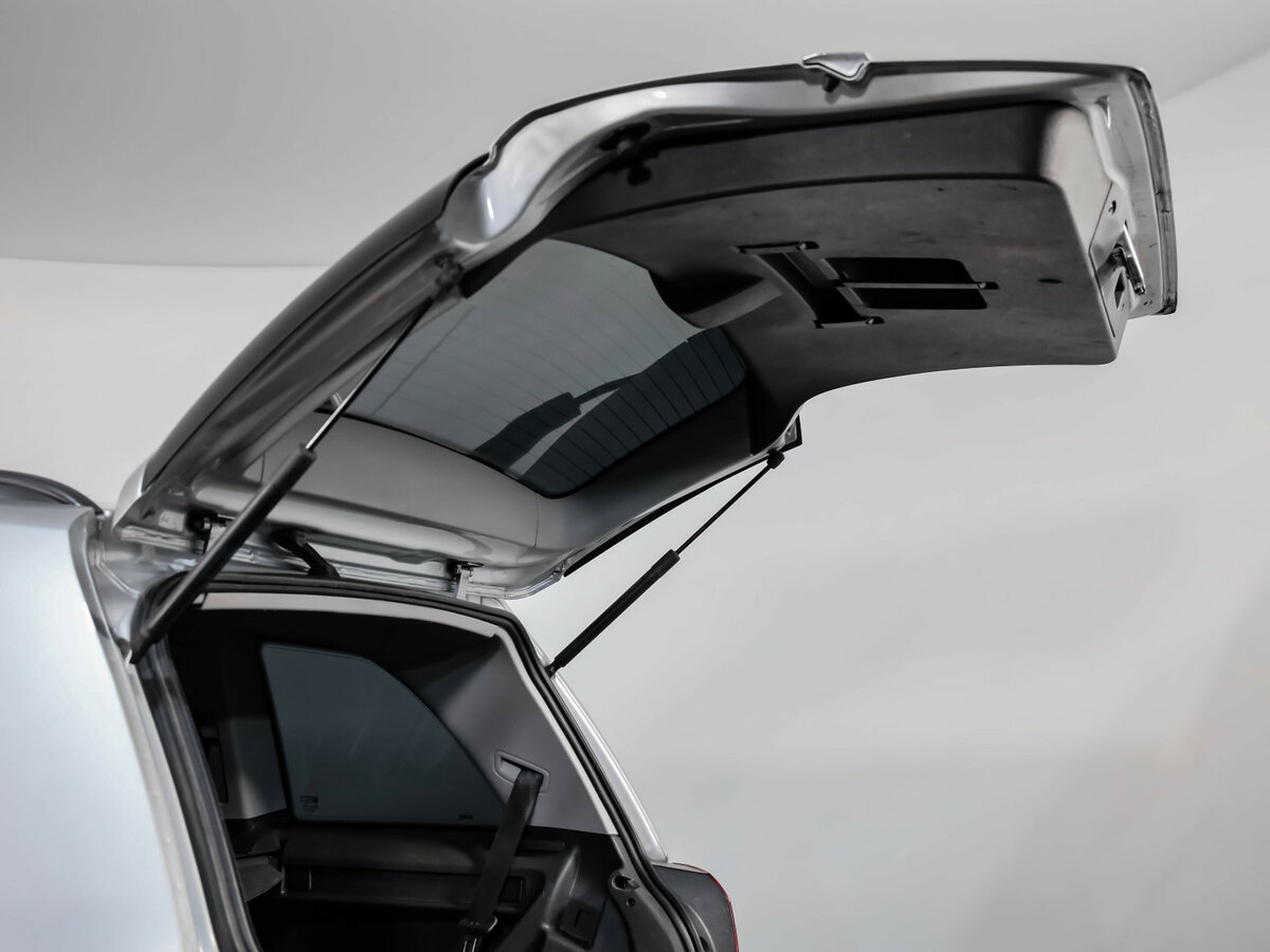 Ford Kuga с пробегом — 2015 год. Фото: #31