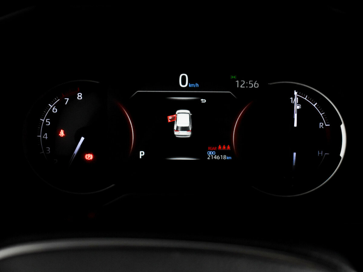 Toyota RAV4 с пробегом — 2019 год. Фото: #17