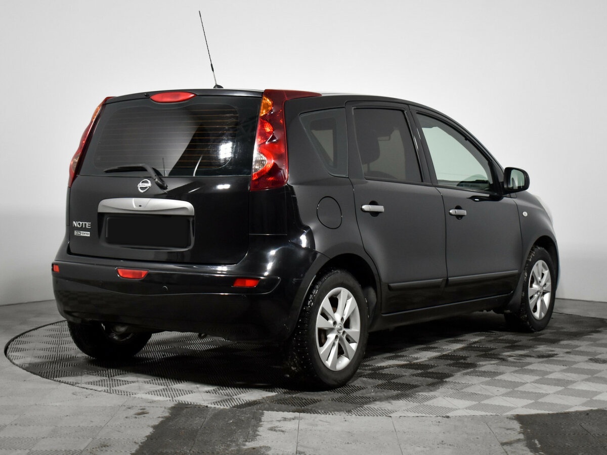 Nissan Note с пробегом — 2011 год. Фото: #4