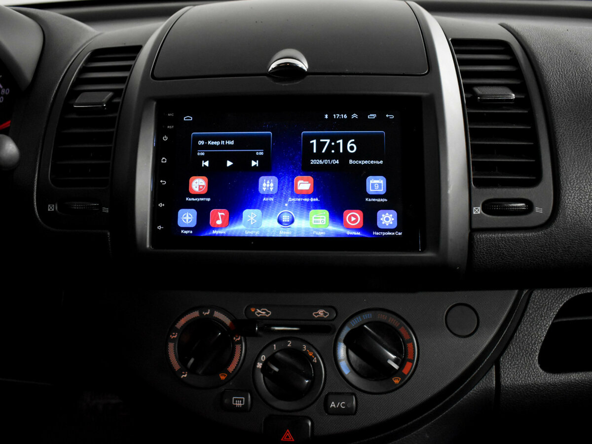 Nissan Note с пробегом — 2011 год. Фото: #12