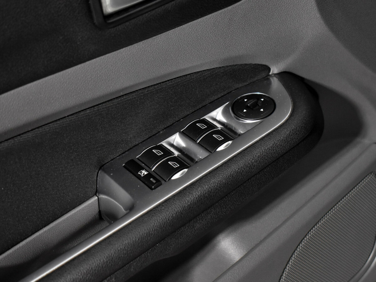 Ford Focus с пробегом — 2010 год. Фото: #9