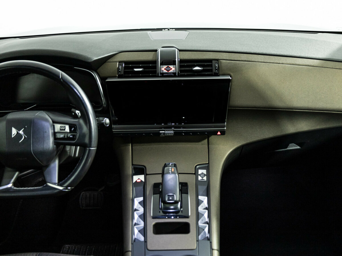 DS 7 Crossback с пробегом — 2020 год. Фото: #11