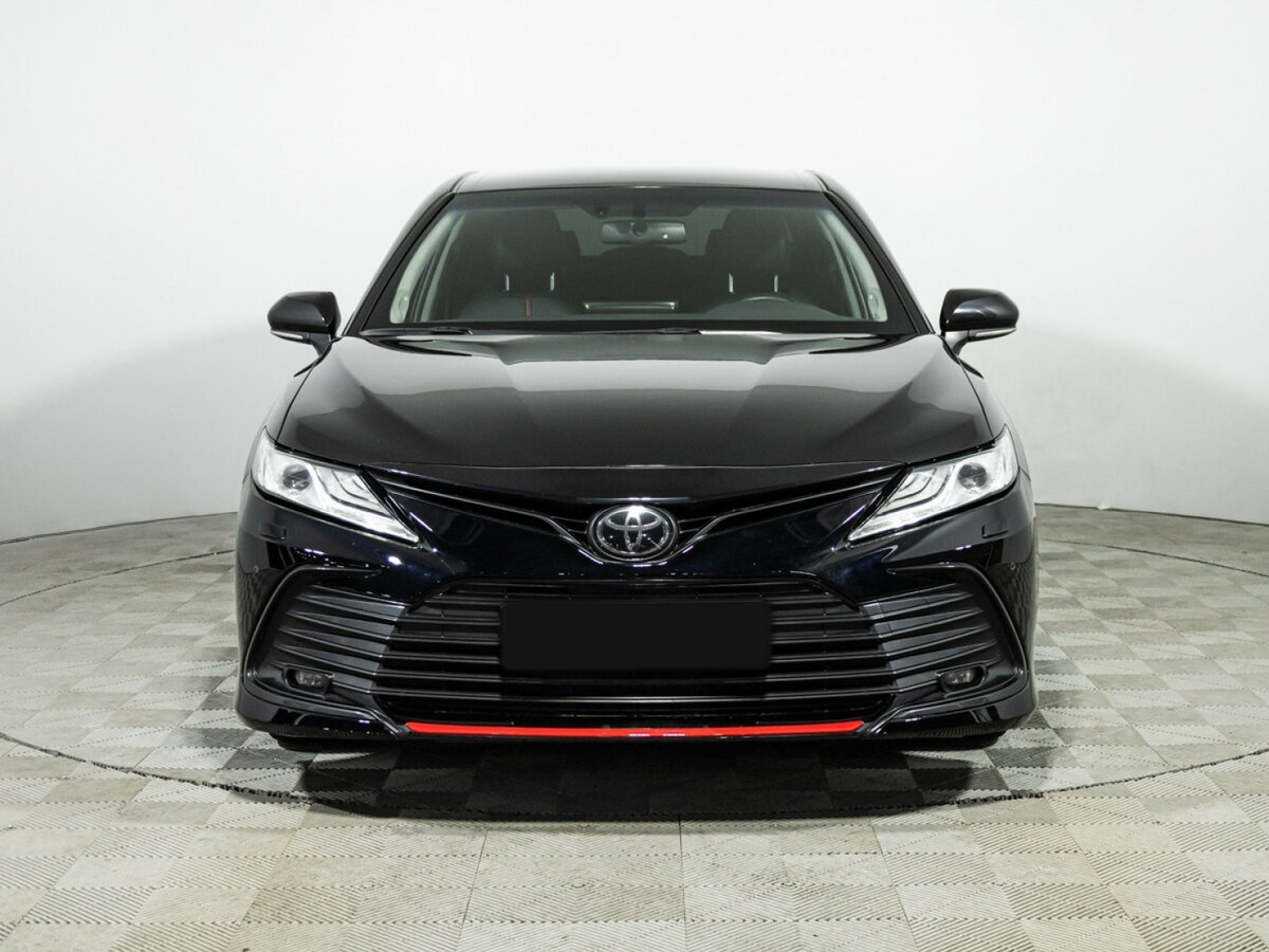 Toyota Camry с пробегом — 2022 год. Фото: #1