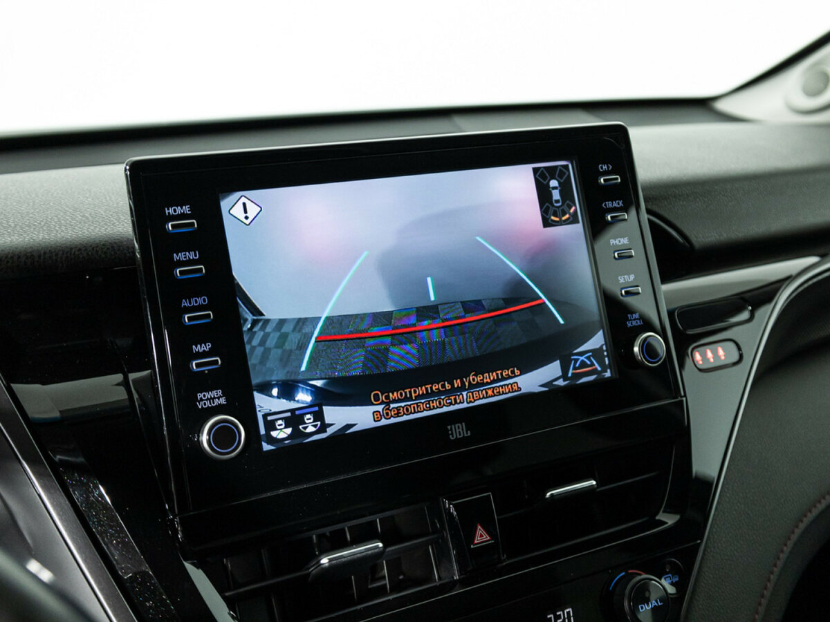 Toyota Camry с пробегом — 2022 год. Фото: #14