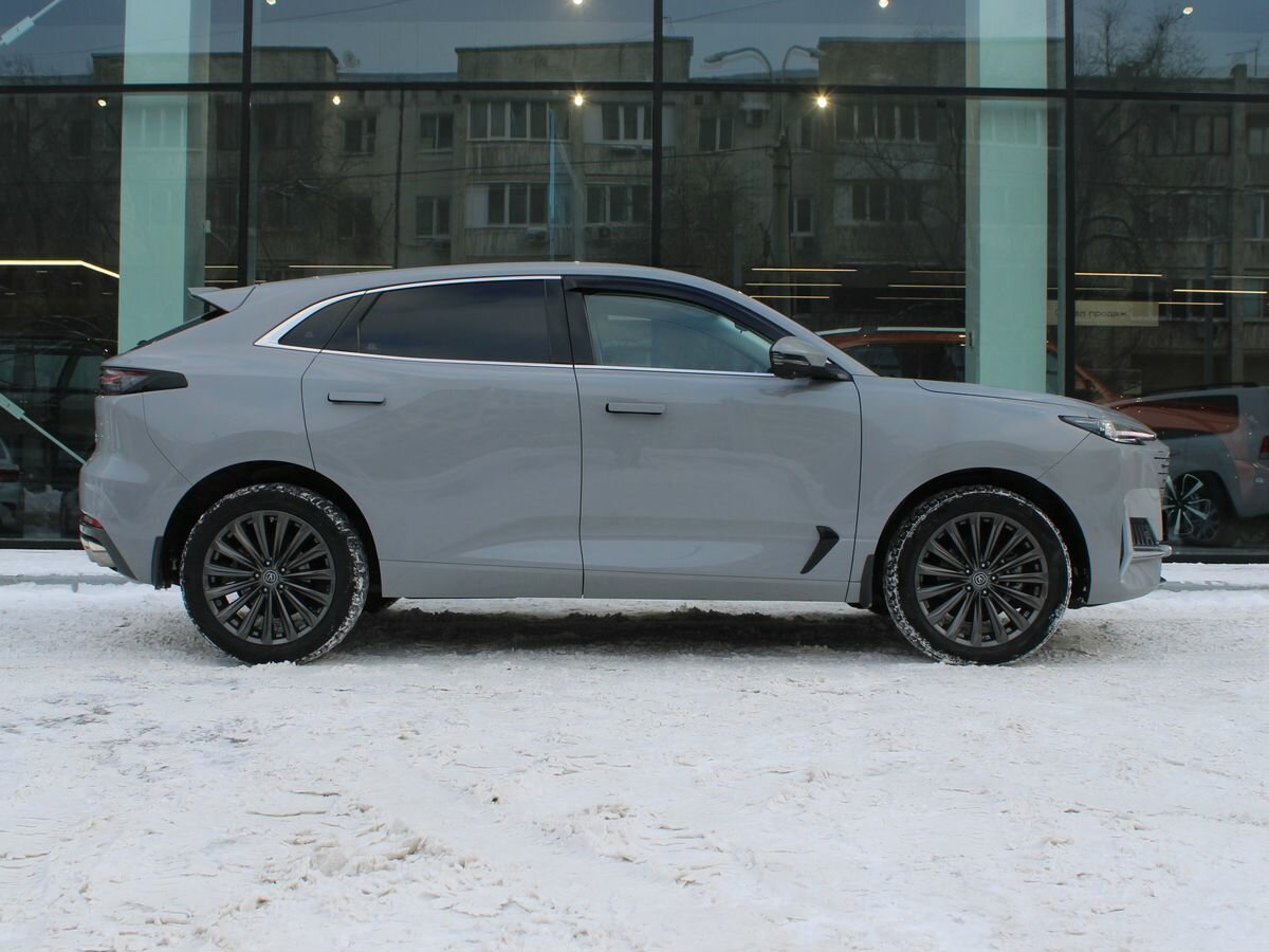 Changan UNI-K с пробегом — 2023 год. Фото: #3