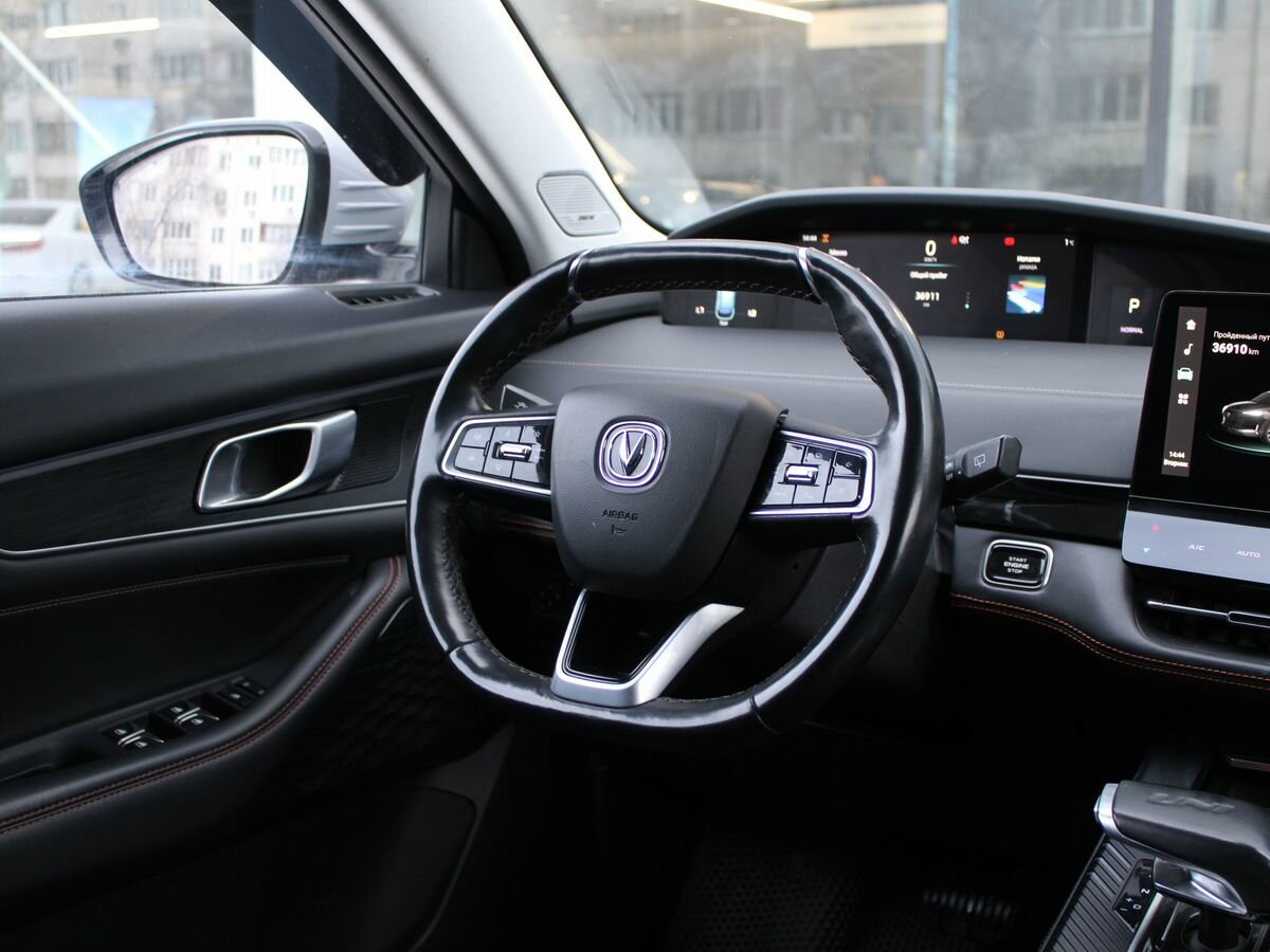 Changan UNI-K с пробегом — 2023 год. Фото: #11