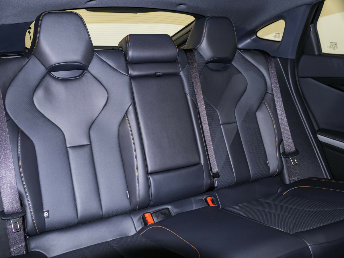 Changan UNI-V с пробегом — 2024 год. Фото: #10