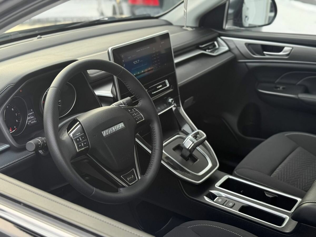 Haval M6 с пробегом — 2024 год. Фото: #11