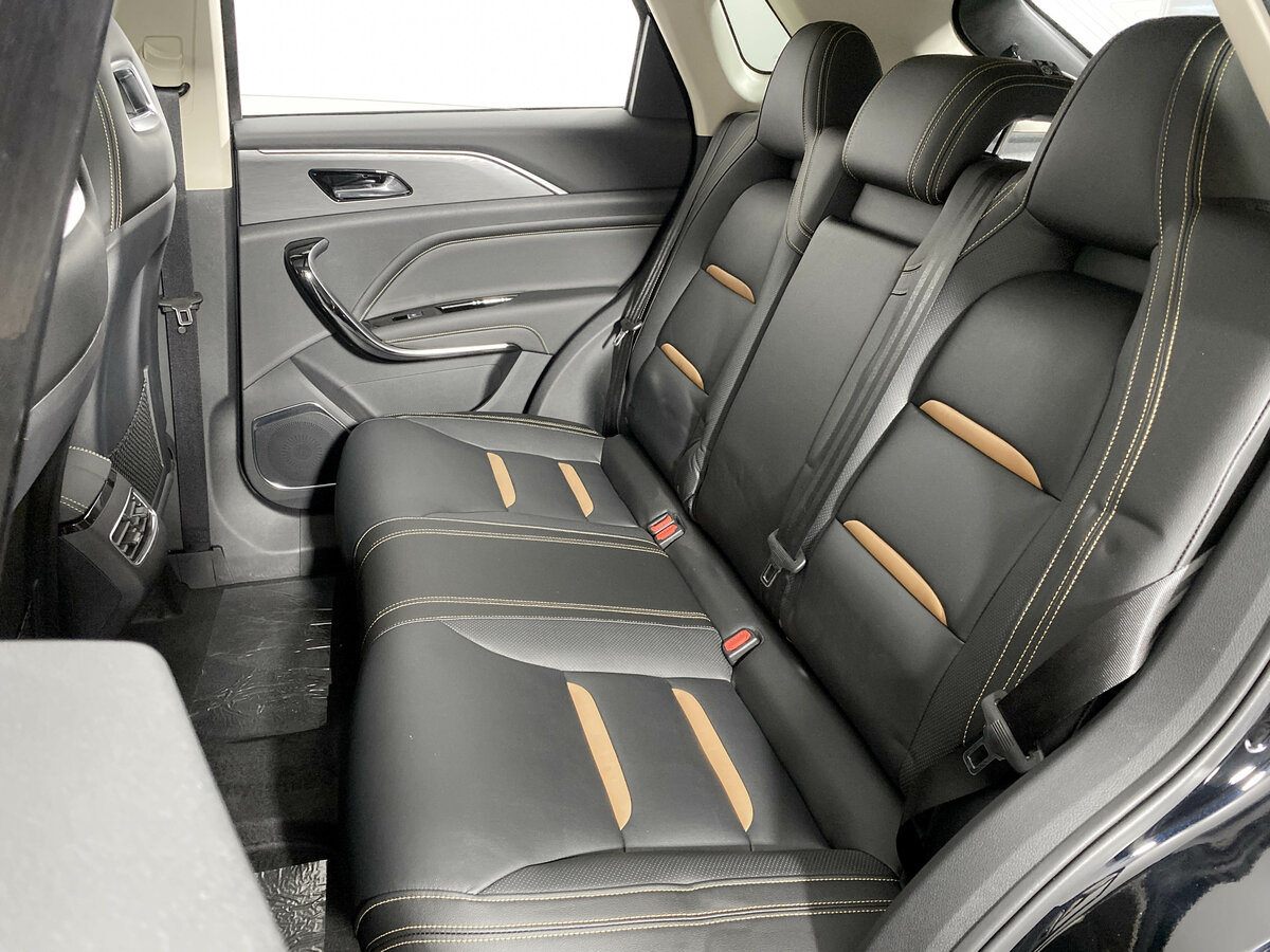 FAW Bestune T77 с пробегом — 2023 год. Фото: #12