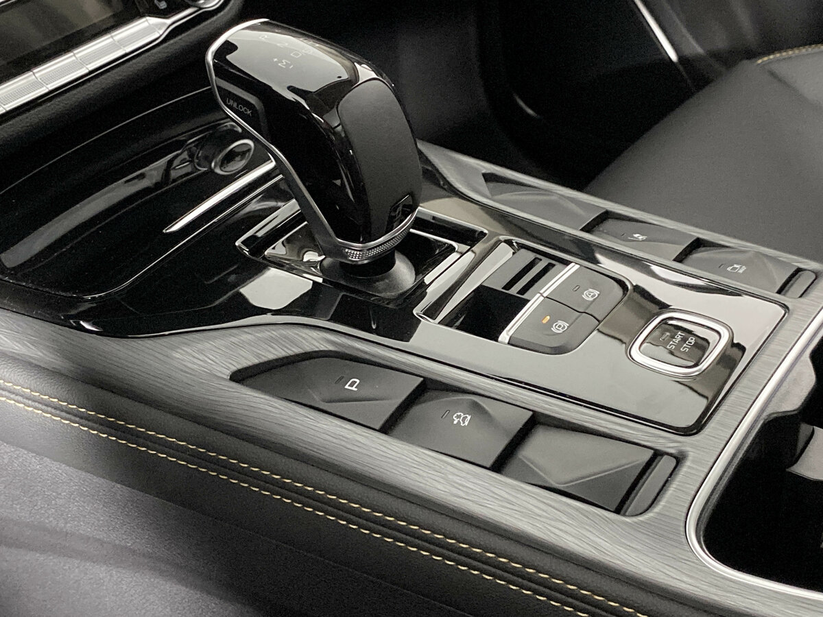 FAW Bestune T77 с пробегом — 2023 год. Фото: #17