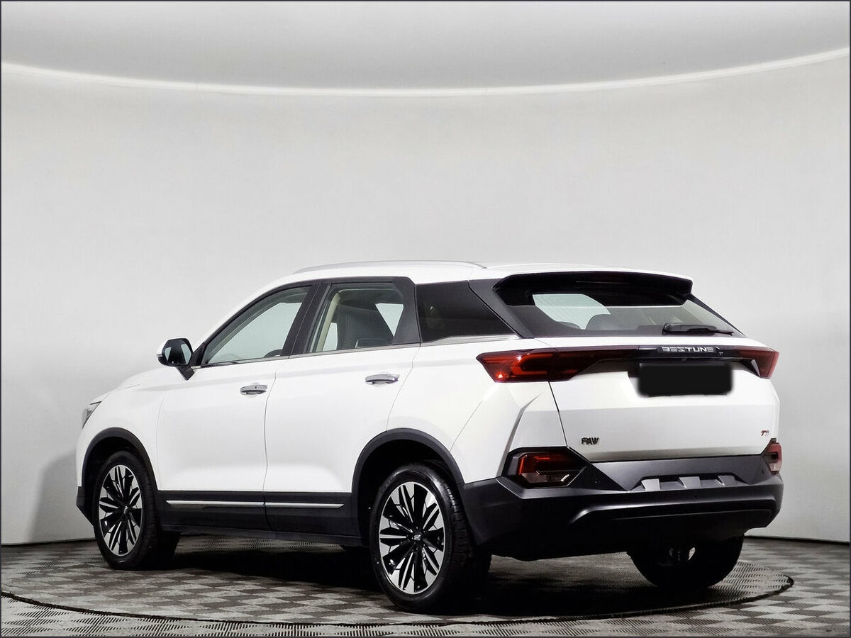 FAW Bestune T77 с пробегом — 2024 год. Фото: #6