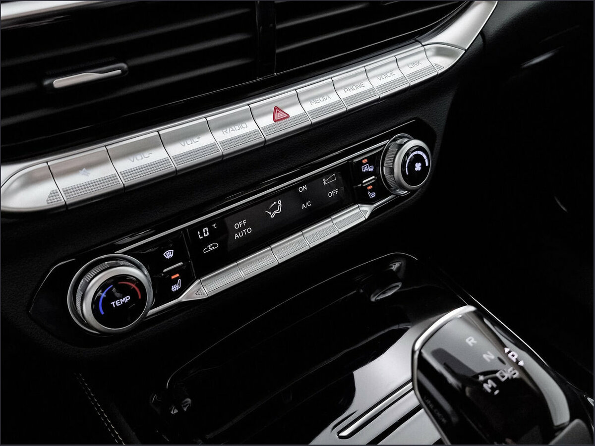 FAW Bestune T77 с пробегом — 2024 год. Фото: #15