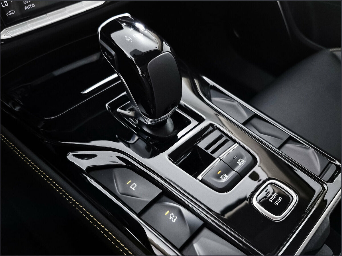 FAW Bestune T77 с пробегом — 2024 год. Фото: #16