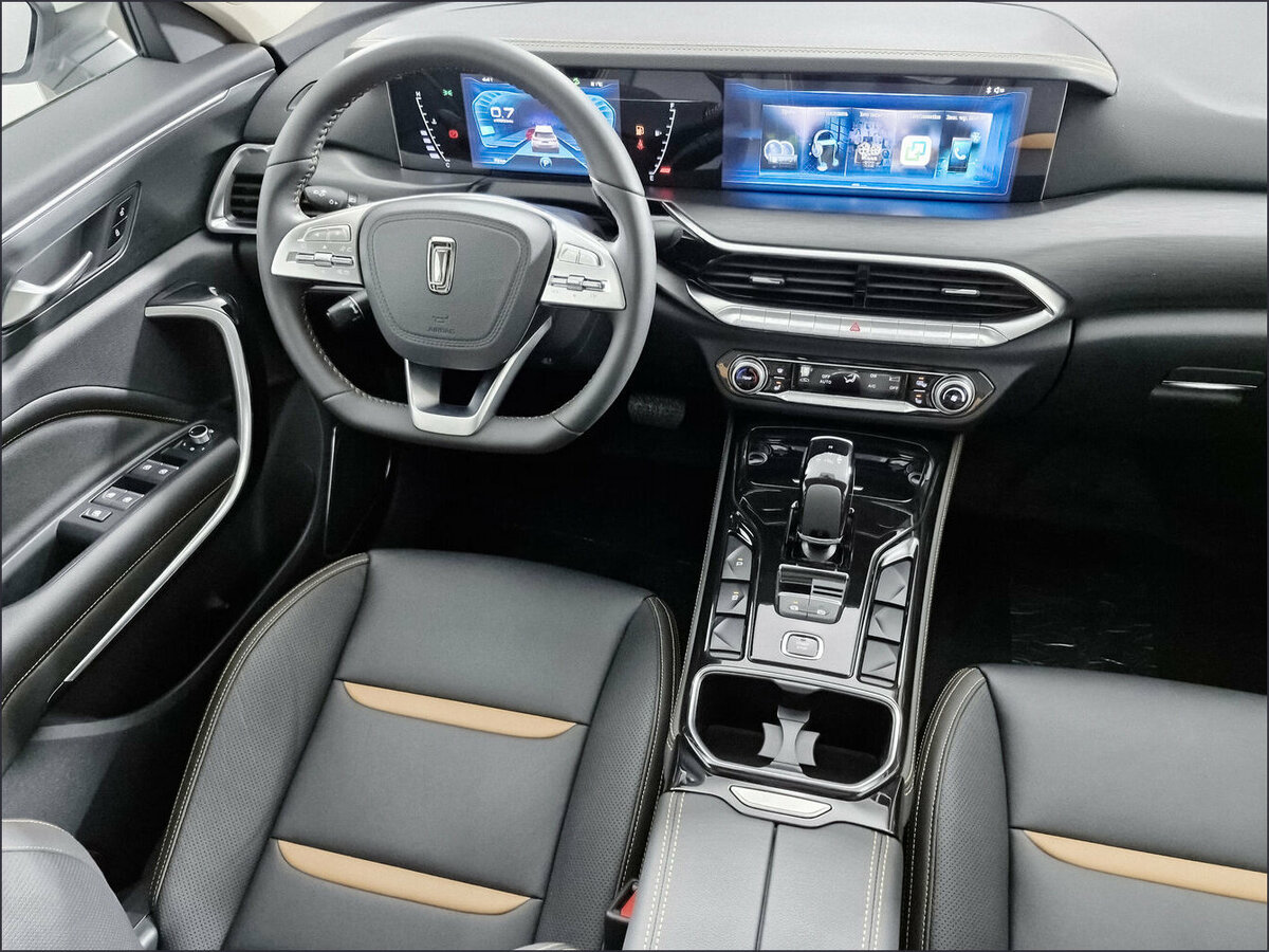 FAW Bestune T77 с пробегом — 2024 год. Фото: #24