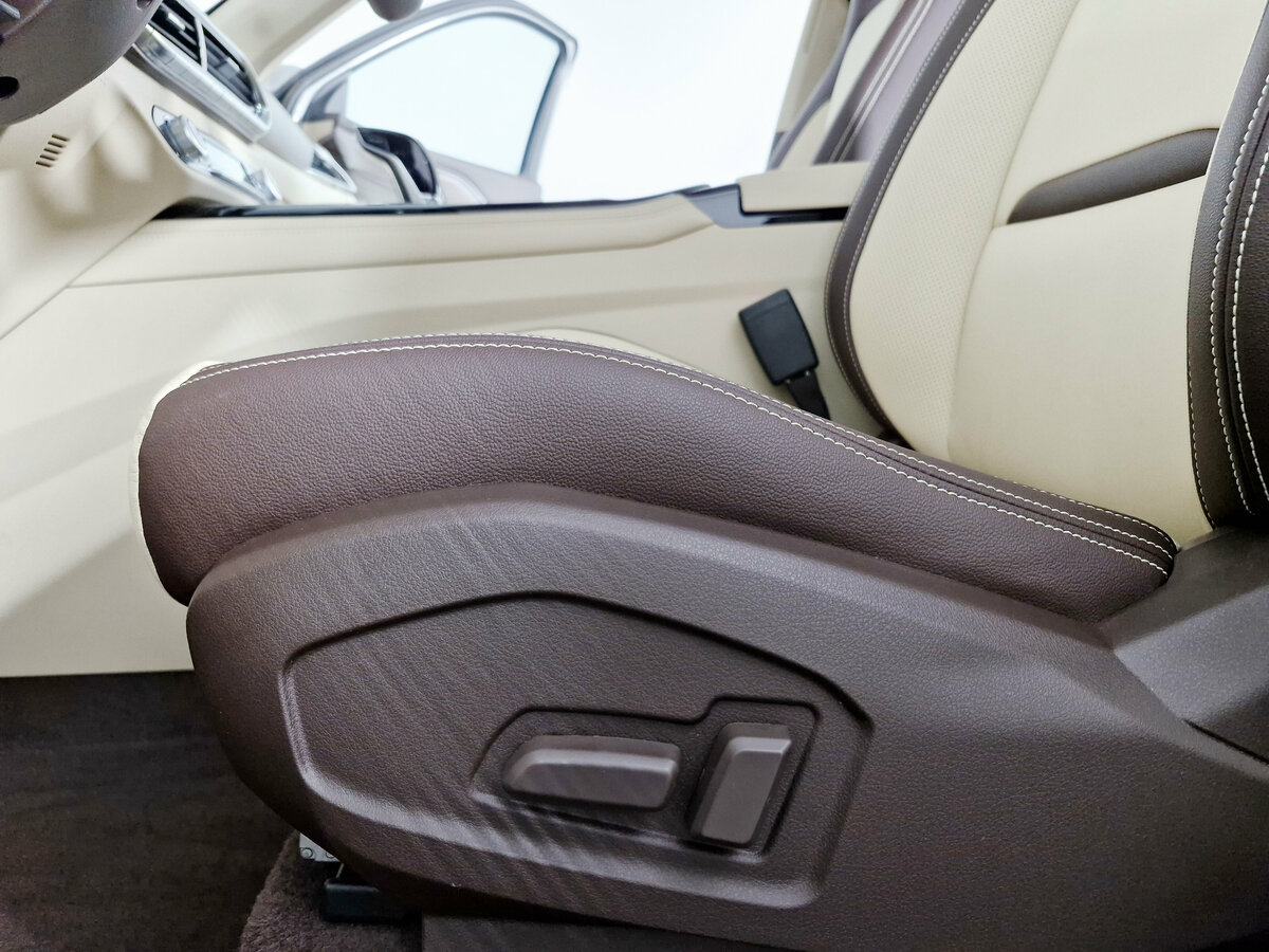 FAW Bestune T77 с пробегом — 2024 год. Фото: #15