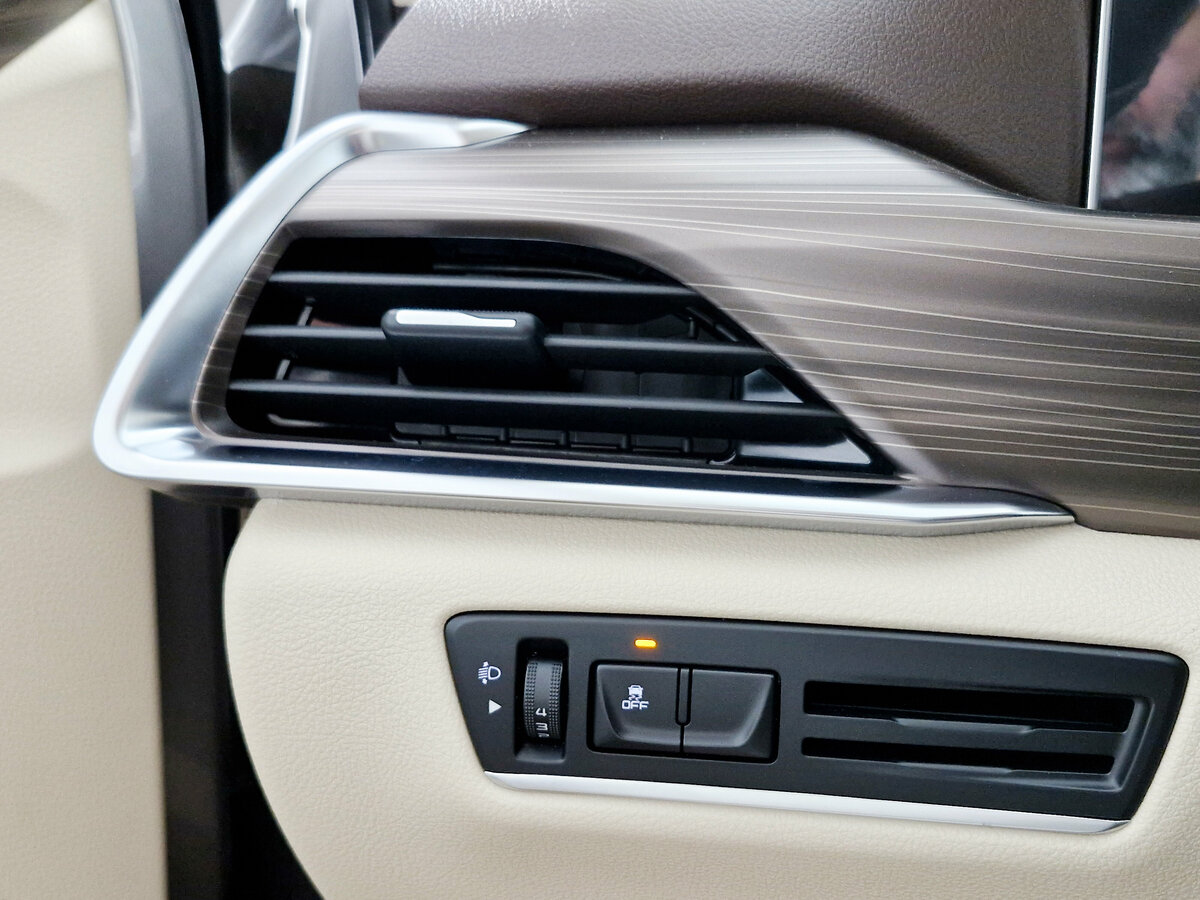 FAW Bestune T77 с пробегом — 2024 год. Фото: #19